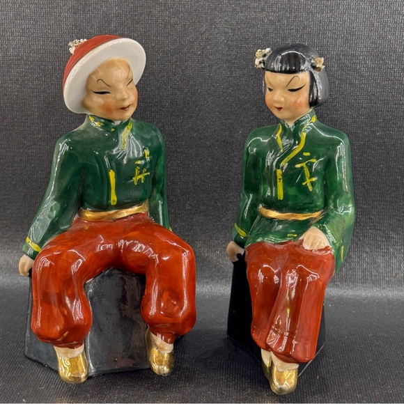 Other - Vintage Asian Inspired Sitting Figurines Set Of 2 Spaghetti Details